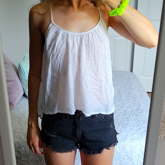 Adorable daisy top, size small - Picture 2 of 3